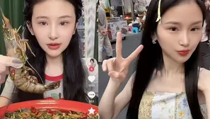 La creadora de contenido china Chen Ziyi, conocida en redes como Ganfan Yingying, murió a los 24 años. Sus padres confirmaron el fallecimiento. Video: TikTok @this.is.china.prc