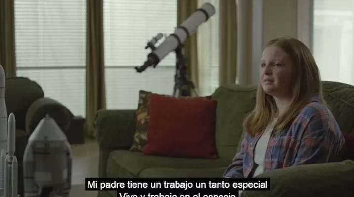 Once autos envían un mensaje a un astronauta en el espacio de parte de su hija Once autos envían un mensaje a un astronauta en el espacio de parte de su hija