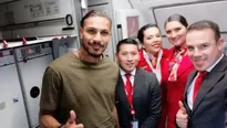 Paolo Guerrero recibió postal de tribulación de avión. Fotos: @supermcalderon