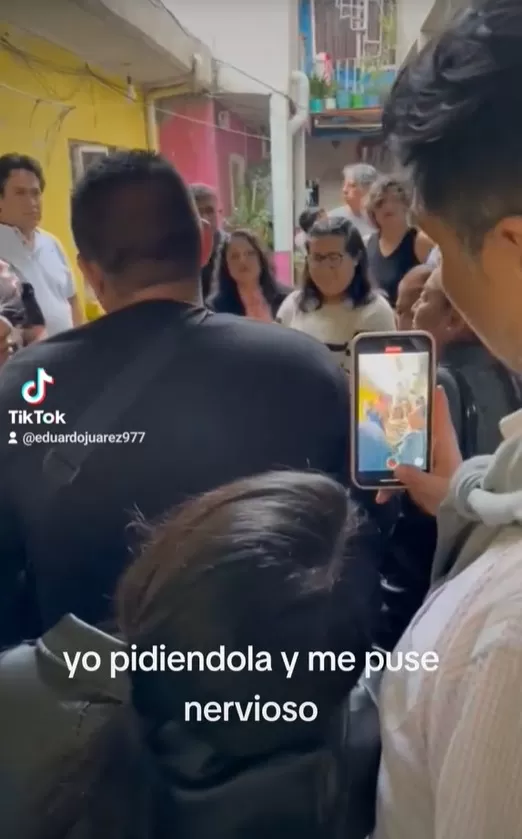 Hombre le pidió matrimonio a su novia y se viralizó en redes sociales. Foto: TikTok 