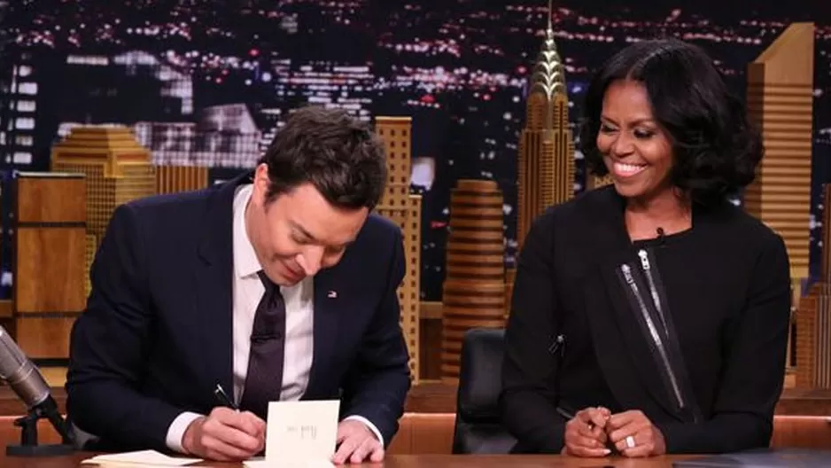 MIchelle Obama junto a Jimmy Fallon. (Vía: YouTube)