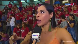 YouTube: bicampeona olímpica de voley se desmaya en plena entrevista en vivo. Foto: captura