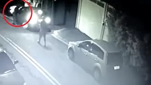 C&aacute;maras de seguridad captaron el momento en el que el ladr&oacute;n muere en pleno intento de robo. (Foto: Captura de video/Video: FATOS REAIS)