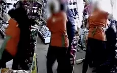 YouTube: Ladrón pone navaja en el cuello de dueña de tienda para robarle, pero ella le da una lección - Noticias de carlos-gallardo