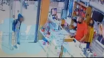 YouTube: Niño ingresa a librería para pedir un lápiz y un cuaderno y dueño le regala varios útiles. Foto: Captura / Video: Sitio Andino