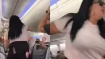 YouTube: pasajera golpea a su novio a bordo de un avión por mirar a otras mujeres. Foto: captura