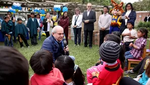 Pedro Cateriano sorprendió con faceta / Video: TvPerú - Agenda País