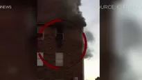 El video en el que se ve c&oacute;mo los residentes saltan del edificio para salvarse ha impactado a miles de cibernautas en YouTube. (Foto: Captura/Video: Canal N)