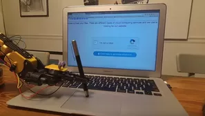 Robot logra vencer CAPTCHA de seguridad. (Vía: YouTube)