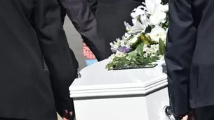 YouTube viral: hombre sorprende a su familia en su funeral al hacerles creer que estaba vivo. Foto: captura/Video: @lfcgigiddy11