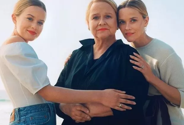 Reese Witherspoon presentó a su madre en redes sociales y esto fue lo que pasó
