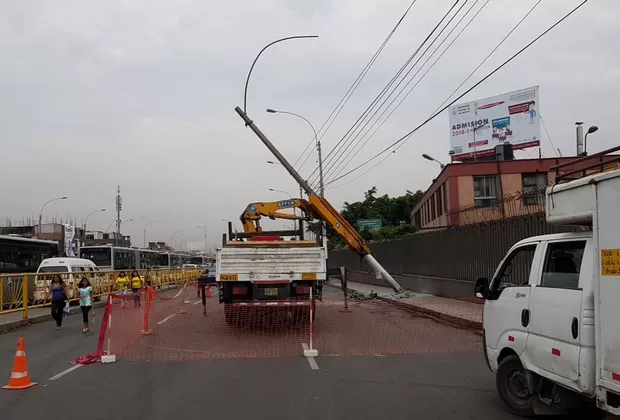 Rímac, poste caído, UNI, 