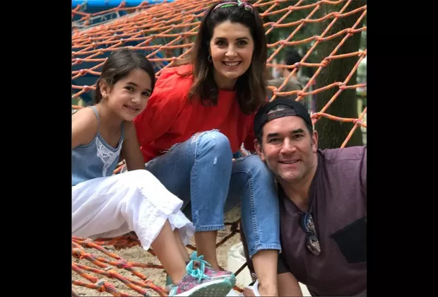 'Rubí': Mayrín Villanueva asombró con foto junto a Eduardo Santamarina y su hija