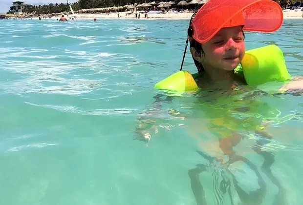 Sheyla Rojas y Antoñito en Varadero