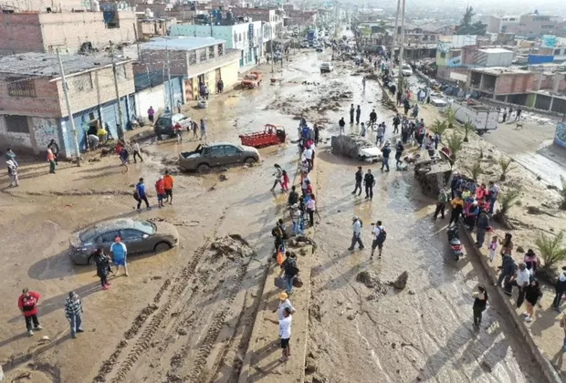 Tacna: Videos y fotos muestran el desastre que dejaron las lluvias y huaicos
