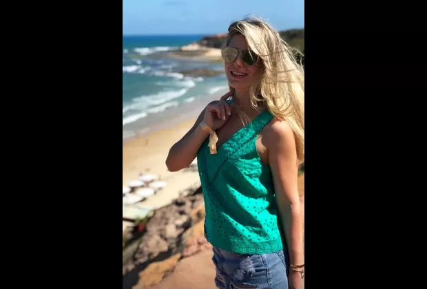 Thaísa Leal enamora a cibernautas con veraniegas fotos desde Brasil