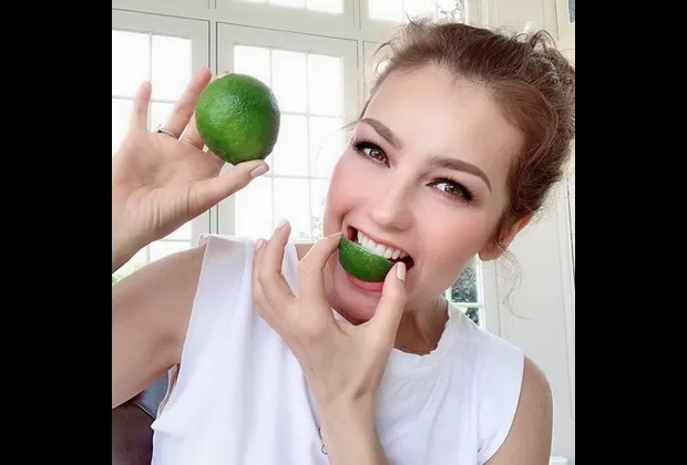 Thalía dice esto de la enfermedad que contrajo hace 12 años y hace pedido a fans