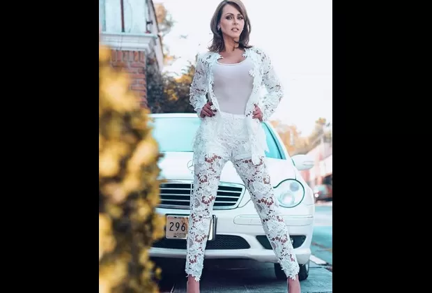 'La Usurpadora': Gabriela Spanic impacta en Instagram con look de blanco entero