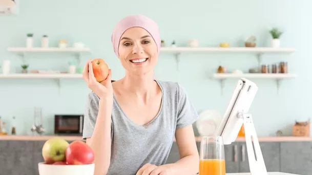 El consumo de frutas y verduras es fundamental, pero de preferencia cocidas