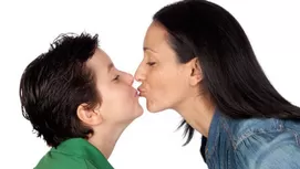 ¿Qué hacer si a mi hijo le gustan los chicos?