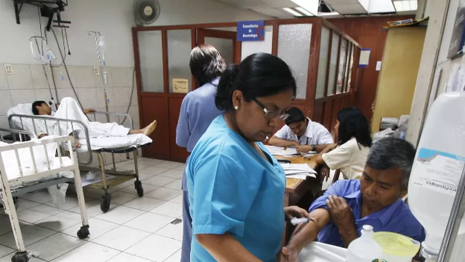 Las personas que desean afiliarse al SIS pasan por una evaluaci&oacute;n socioecon&oacute;mica. (Foto: Andina)