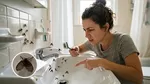 Conoce cómo eliminar las mosquitas de humedad que aparecen en el baño.
