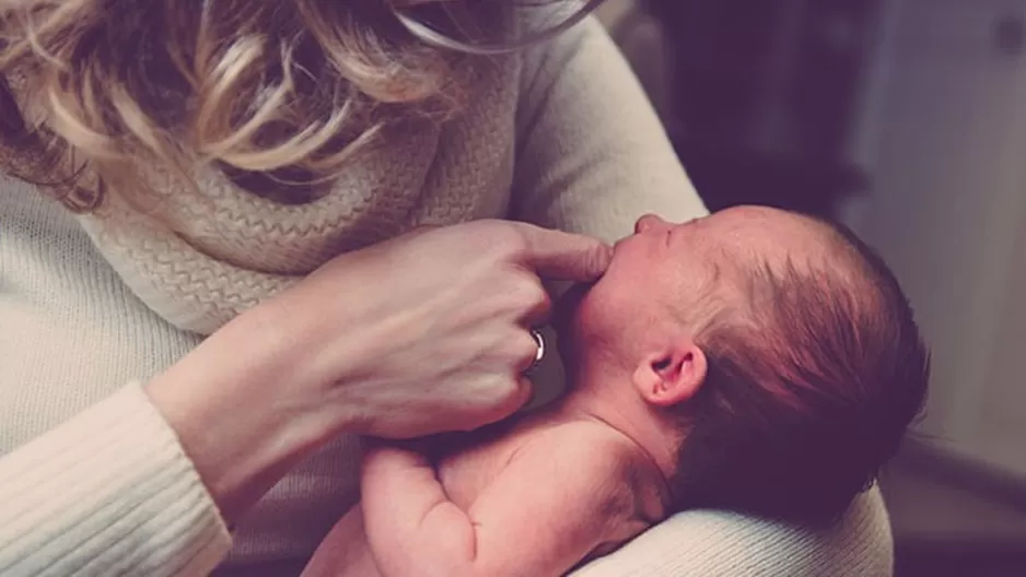 Además de sus manitos o pies, los bebés pueden presentar frío en otras áreas del cuerpo, sin que la madre se dé cuenta