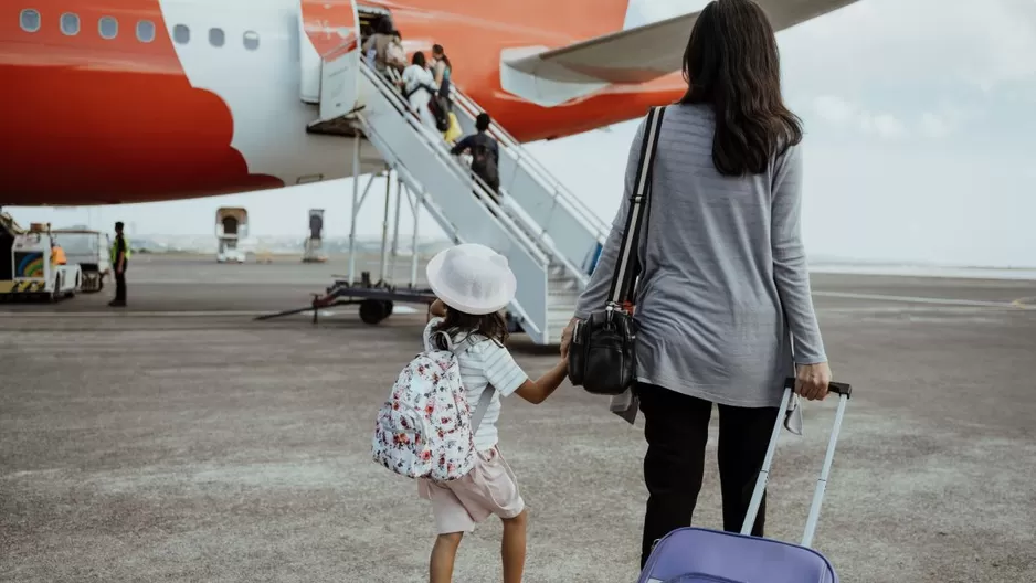 Si el papá está en el extranjero, ¿no puedo viajar con mi hijo? Si el papá está en el extranjero, ¿no puedo viajar con mi hijo?