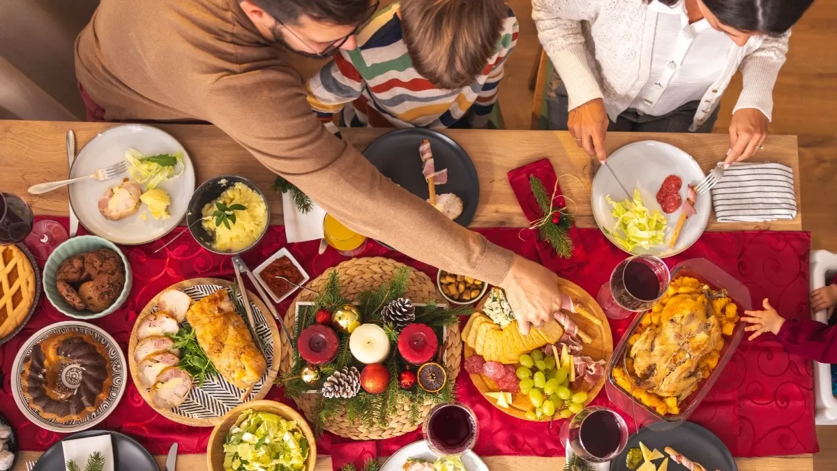 Se sugiere comer la cena de Navidad tres horas antes de acostarse a dormir.