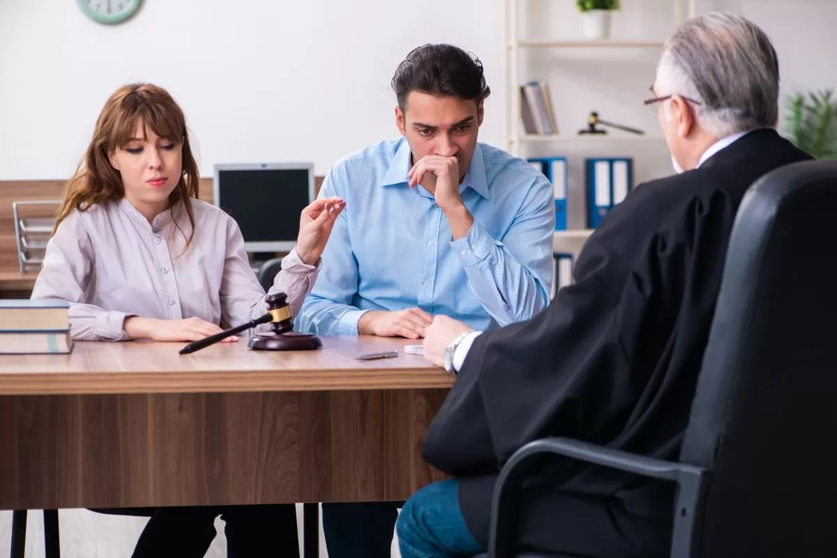 Ante un divorcio, se tiene derecho a la mitad de todos los bienes adquiridos durante el matrimonio.