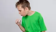 ¿Por qué tu hijo tiene tos persistente y cuándo preocuparse?