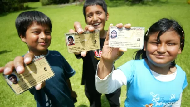 El DNI amarillo deberá renovarse cada 3 años hasta los 12 años de edad. (Foto: Andina)