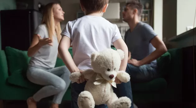 Después del divorcio, ¿quién se queda con los hijos?