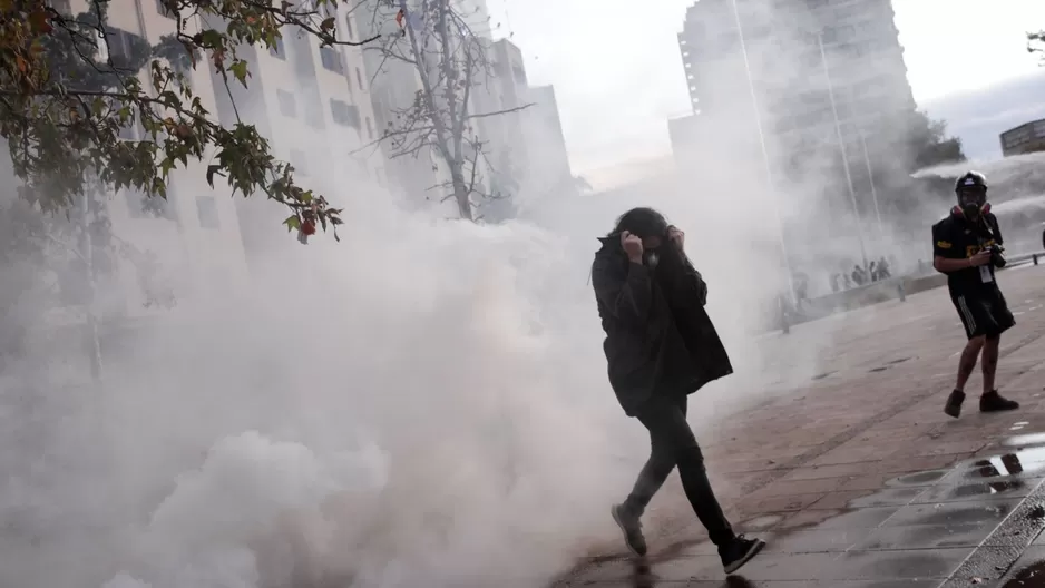 El efecto de los gases lacrimógenos en el organismo (Foto: EFE)