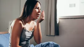 ¿Por qué tienes mal aliento pese a haberte cepillado los dientes?