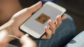 ¿Es peligroso cargar tu celular o acceder al Wi-Fi en el aeropuerto?