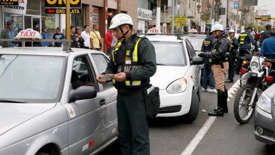 ¿Qué documentos se deben presentar en un intervención vehicular? (Foto: Andina)