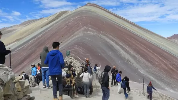 Montaña Vinicunca, en Cusco. Foto: Andina