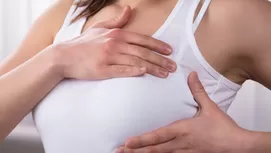 Los síntomas del cáncer de mama en mujeres y hombres