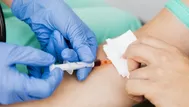 ¿Qué análisis de sangre y orina ayudan a detectar enfermedades?