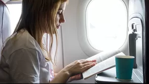 Alimentos que debes evitar en el avión para no hincharte