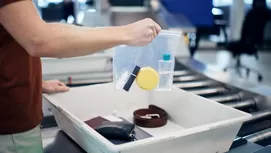 ¿Qué cantidad de líquido puedes llevar en equipaje de mano de avión?