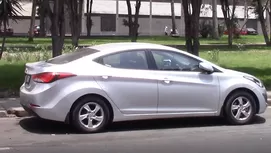 ¿Por qué nunca debes manejar en sandalias?