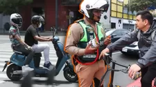 ¿Qué normas debo cumplir si tengo un scooter o moto eléctrica y cuál es la diferencia?