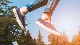 Dos trucos infalibles para agrandar los zapatos que aprietan