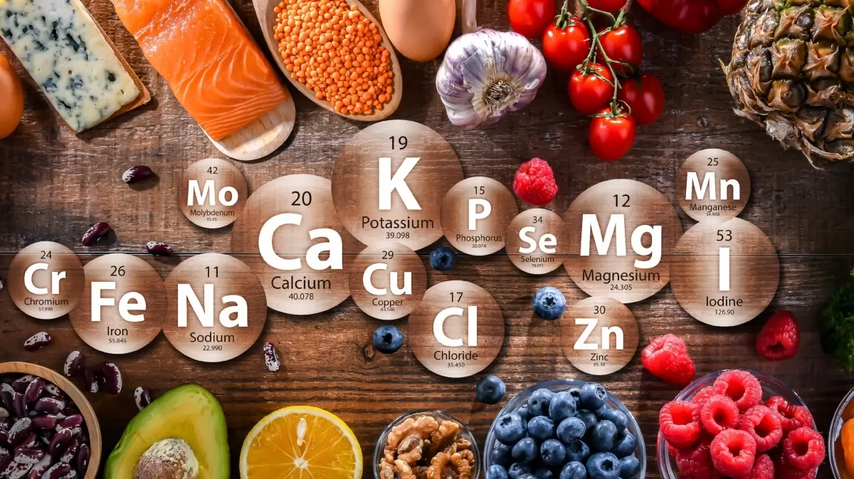 Las vitaminas se encuentran en los nutrientes, especialmente de los alimentos. 