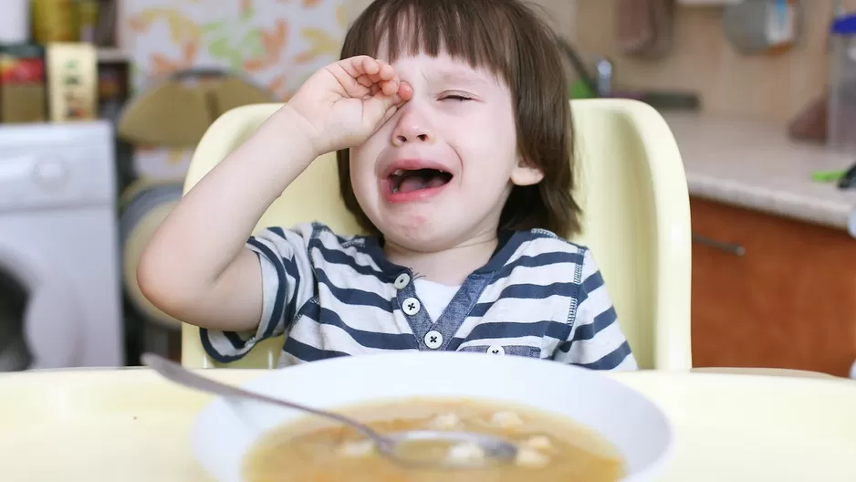 Razones por las que tu hijo pequeño rechaza la comida