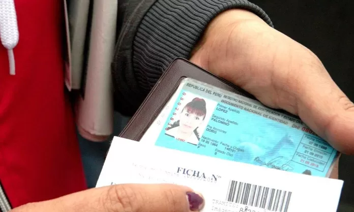 Reniec ¿es Necesario Que Lleves Una Foto Pasaporte Para Cambiar Tu Dni América Noticias 