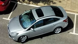 ¿En dónde no se puede estacionar un vehículo en Perú?