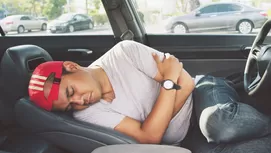 ¿En dónde no se puede estacionar un vehículo en Perú?